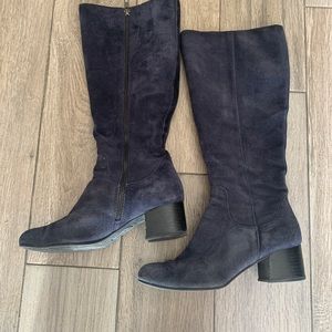 Born Suede Leather Navy Boots